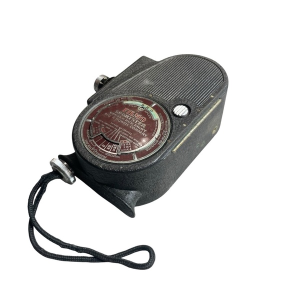 1940s Bell & Howell Filmo Sportster Double Run 8 - Picture 2 of 9